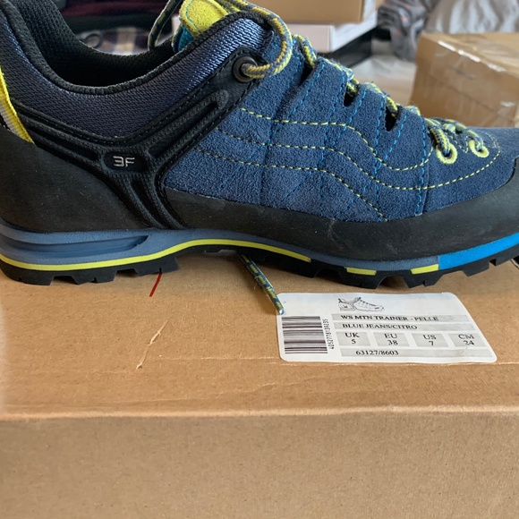 Salewa Mountain Trainer Hiking Shoes 